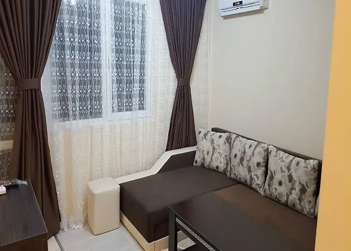 Ayberk ساندانسكي