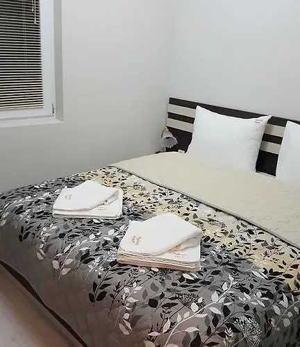 Ayberk ساندانسكي